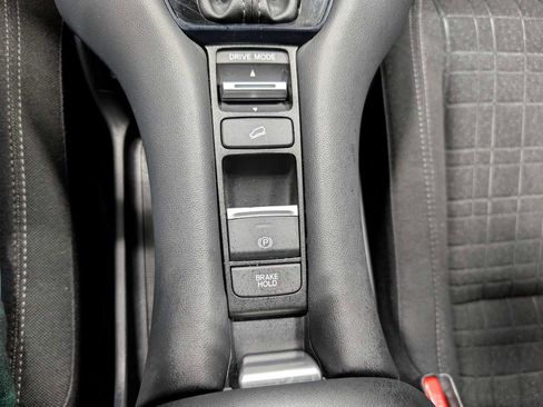 Certified 2023 Honda HR-V LX image 25