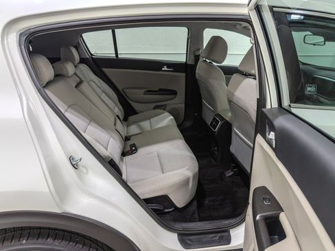 Used 2021 Kia Sportage LX FWD image 17