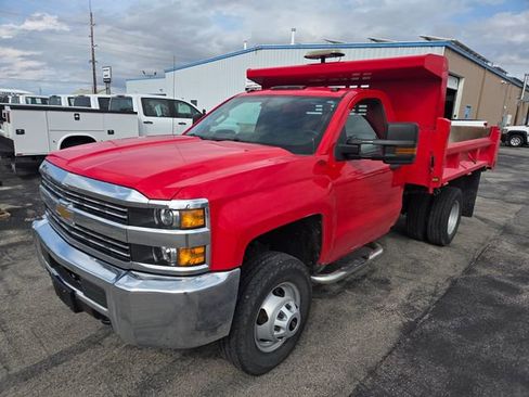 Used 2017 Chevrolet Silverado 3500 W/T w/ WT Convenience Package image 6