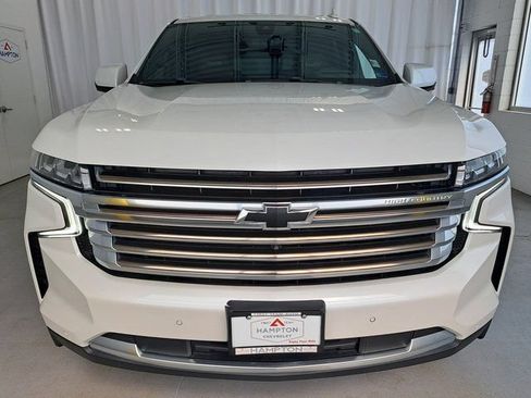 Used 2021 Chevrolet Tahoe High Country w/ Premium Package AWD/4WD image 3