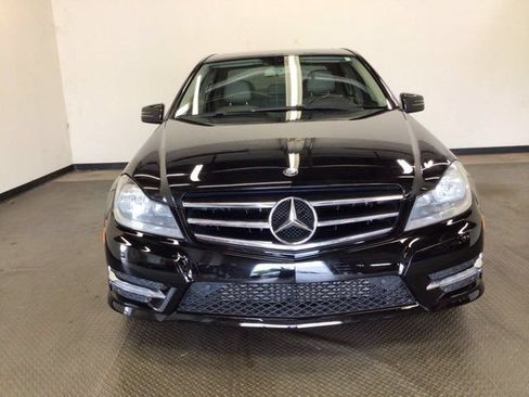 Used 2014 Mercedes-Benz C 250 Sedan image 2