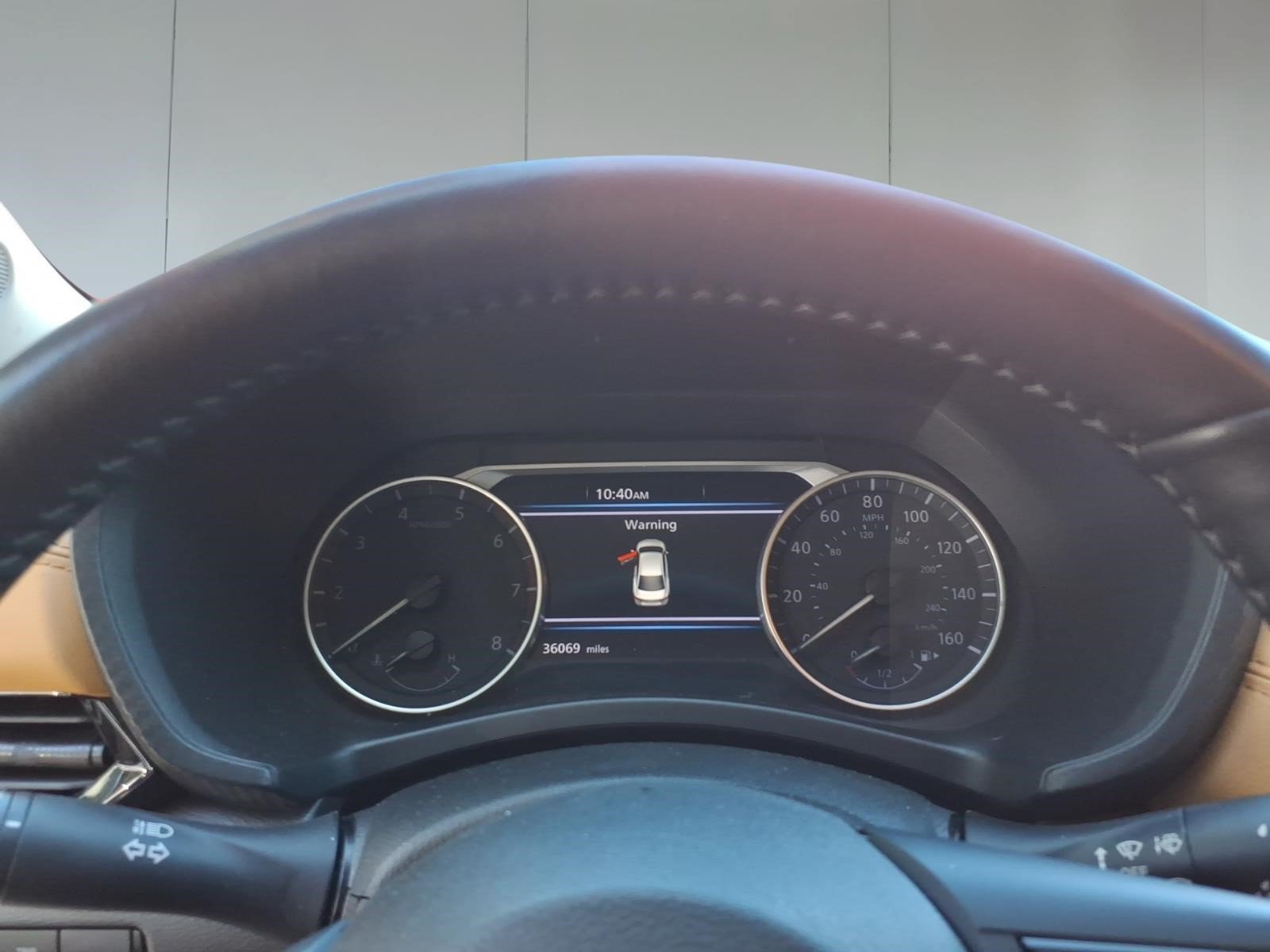 Used 2024 Nissan Sentra SV w/ SV Premium Package FWD image 11