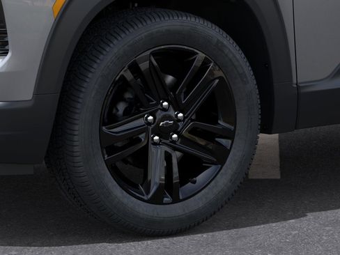 New 2026 Chevrolet TrailBlazer LT w/ Midnight Edition FWD image 9