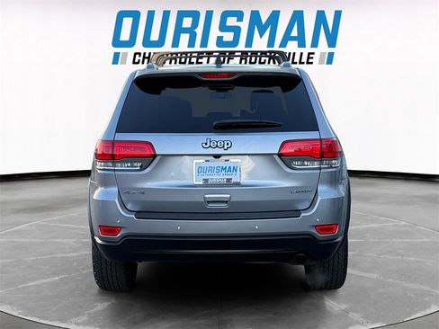 Used 2019 Jeep Grand Cherokee Laredo w/ Laredo X Package image 5