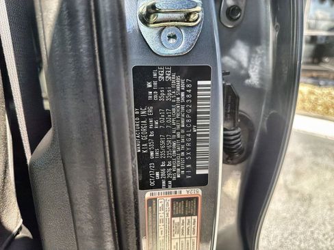 Used 2023 Kia Sorento LX FWD image 30