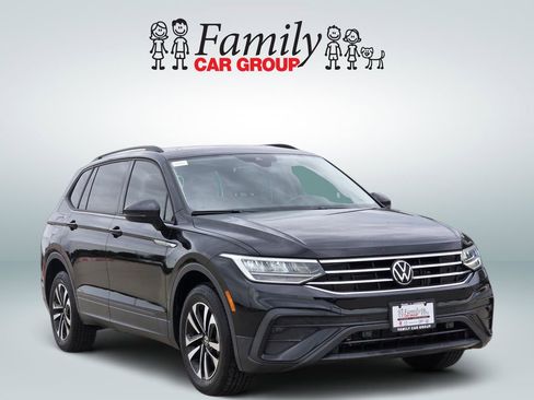 Used 2024 Volkswagen Tiguan S FWD image 2