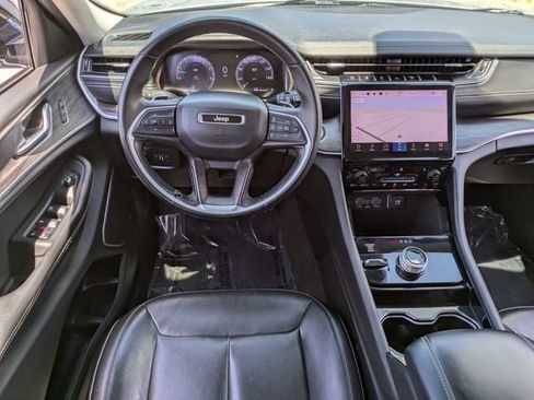 Used 2022 Jeep Grand Cherokee Limited AWD/4WD image 17