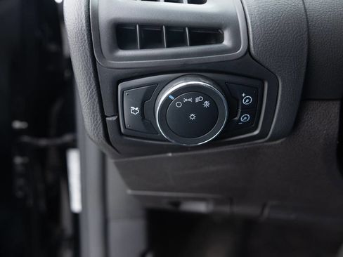 Used 2013 Ford Focus SE FWD image 35