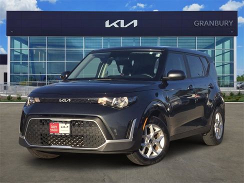 Certified 2023 Kia Soul S image 1
