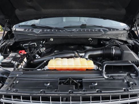 Used 2018 Ford F150 XLT w/ XTR Package image 11