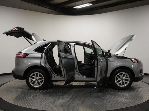 Used 2022 Ford Edge SEL w/ Convenience Package image 9