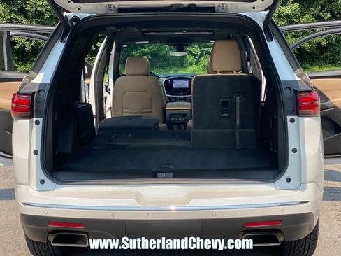 Used 2022 Chevrolet Traverse Premier AWD/4WD image 50