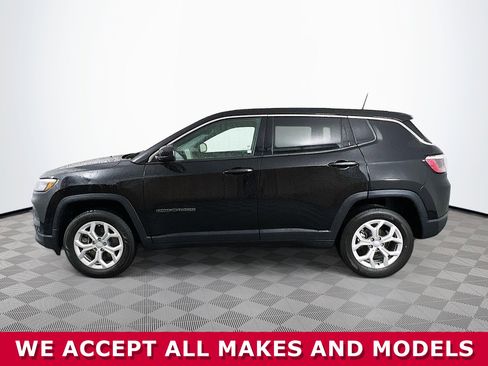 Used 2024 Jeep Compass Sport image 27