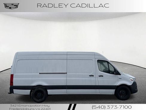 Used 2024 Mercedes-Benz eSprinter 170 Cargo image 19