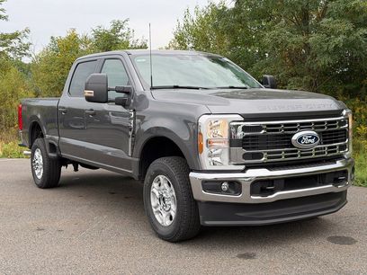New 2027 Ford F250 XLT