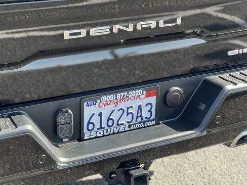 Used 2020 GMC Sierra 1500 Denali RWD image 23
