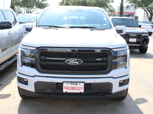 Used 2025 Ford F150 Lariat w/ Equipment Group 502A High AWD/4WD image 4