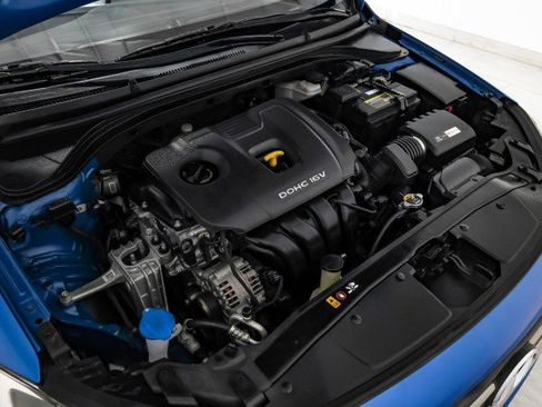 Used 2017 Hyundai Elantra Limited image 45