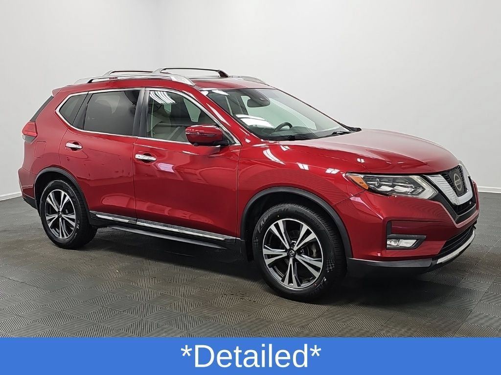 Used 2017 Nissan Rogue SL w/ SL Premium Package FWD image 2