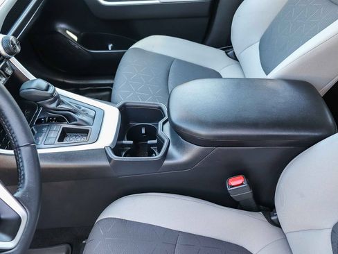 Certified 2025 Toyota RAV4 XLE w/ Convenience Package FWD image 23