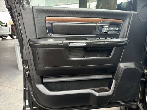 Used 2017 RAM 2500 Laramie w/ Convenience Group AWD/4WD image 18
