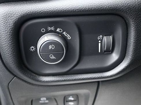 Used 2021 RAM 1500 Big Horn AWD/4WD image 8