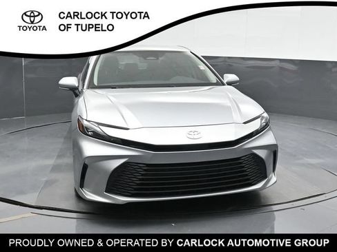 Used 2026 Toyota Camry LE w/ Convenience Package FWD image 7