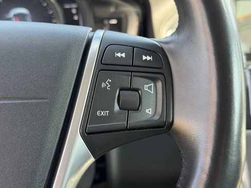 Used 2016 Volvo XC60 T6 Platinum w/ Climate Package image 22