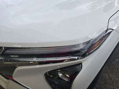 Used 2025 Chevrolet Trax LT w/ Driver Confidence Package image 30