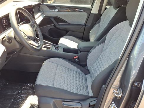 New 2026 Volkswagen Tiguan S image 8