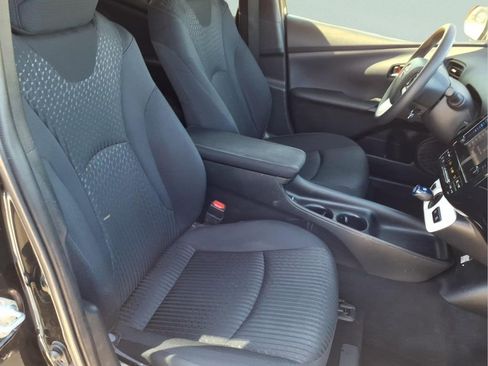 Used 2018 Toyota Prius Two w/ Prius Two Safety Plus Package FWD image 16