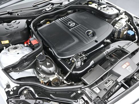 Used 2014 Mercedes-Benz E 250 BlueTEC Sedan image 31