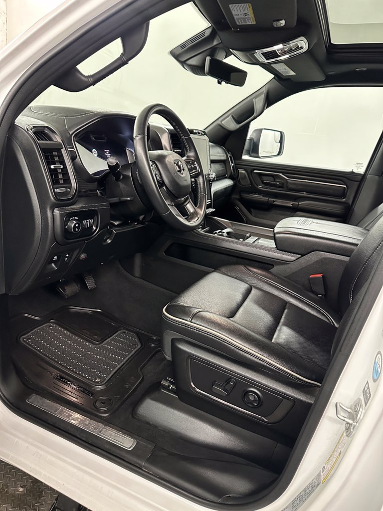Used 2024 RAM 1500 Limited AWD/4WD image 10