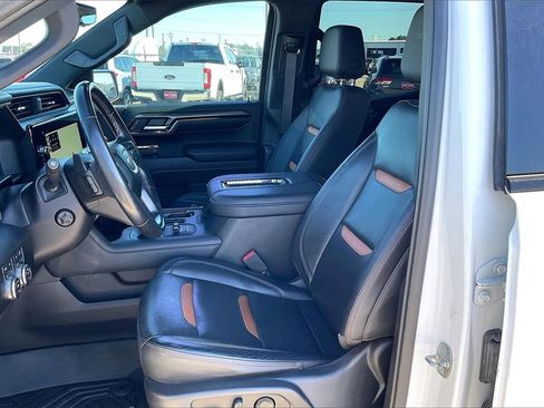 Used 2022 GMC Sierra 1500 AT4 w/ AT4 Premium Package image 18