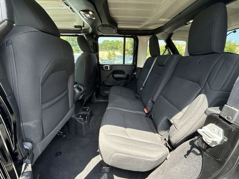 Used 2021 Jeep Wrangler Unlimited Sport AWD/4WD image 24