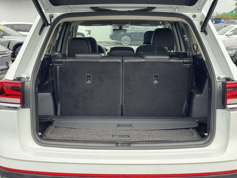 Used 2023 Volkswagen Atlas SE AWD/4WD image 18