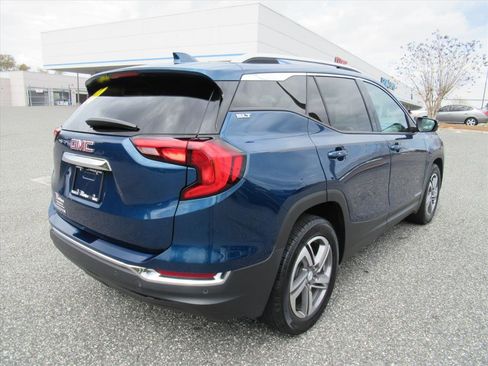 Used 2020 GMC Terrain SLT w/ Preferred Package image 7