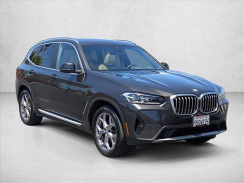 Used 2022 BMW X3 sDrive30i RWD image 3