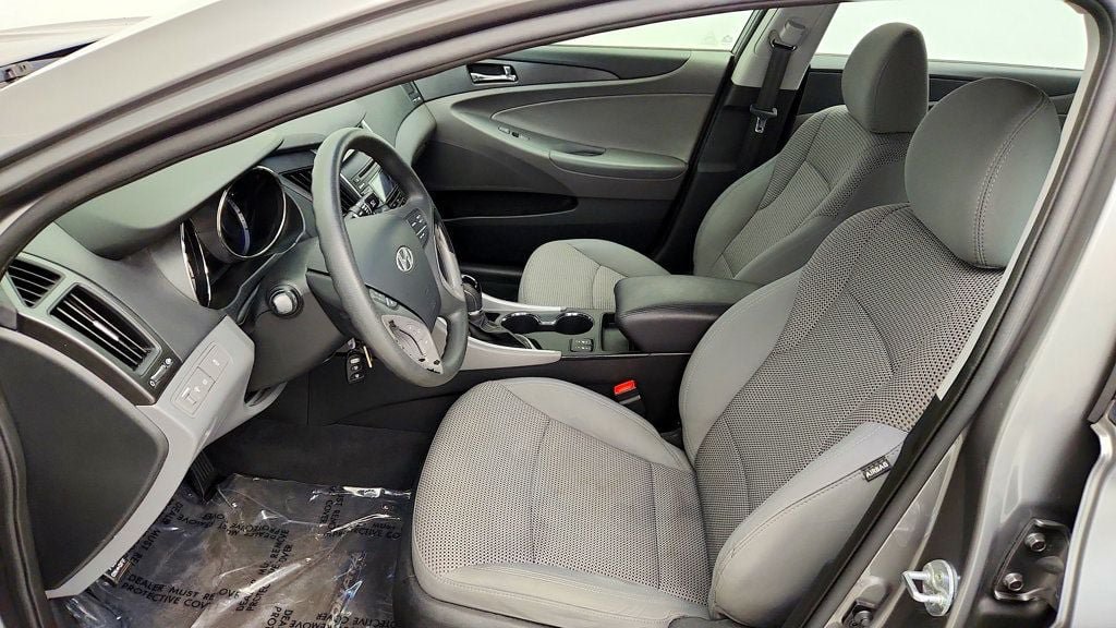 Used 2013 Hyundai Sonata GLS w/ Popular Equipment Pkg FWD image 33