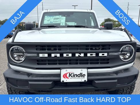 New 2025 Ford Bronco 4-Door AWD/4WD image 3