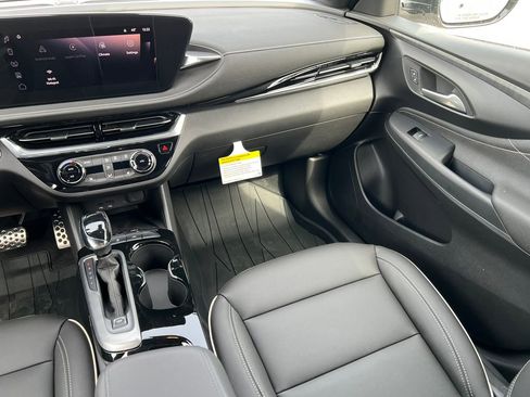 New 2026 Buick Envista Sport Touring w/ Studio Series image 33