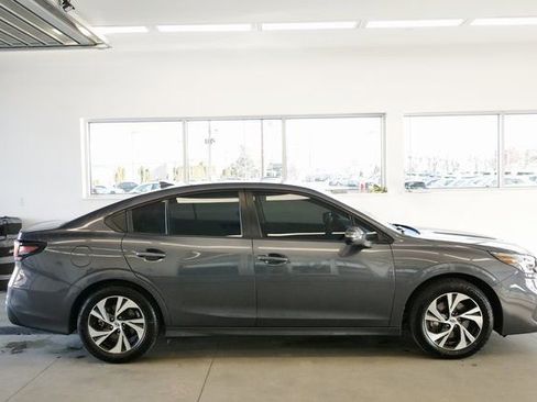 Used 2024 Subaru Legacy Premium image 7
