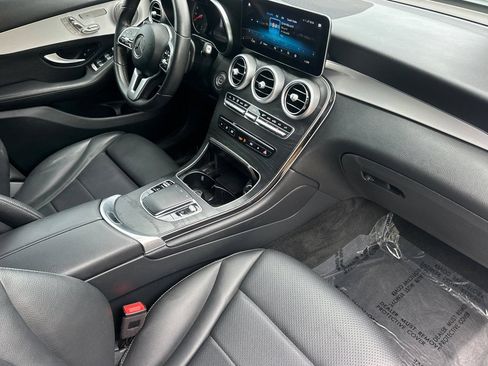 Used 2021 Mercedes-Benz GLC 300 image 16