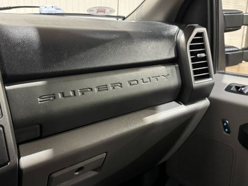 Used 2019 Ford F250 XL w/ Power Equipment Group AWD/4WD image 41