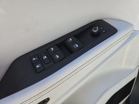New 2026 Jeep Cherokee Limited AWD/4WD image 24