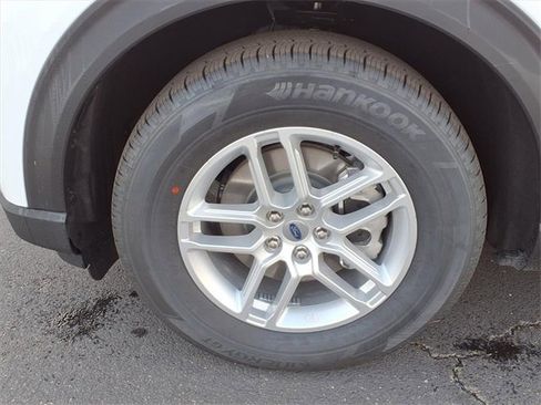 New 2026 Ford Explorer Active image 2