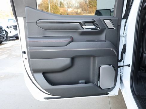 New 2025 GMC Sierra 1500 AT4X AWD/4WD image 29
