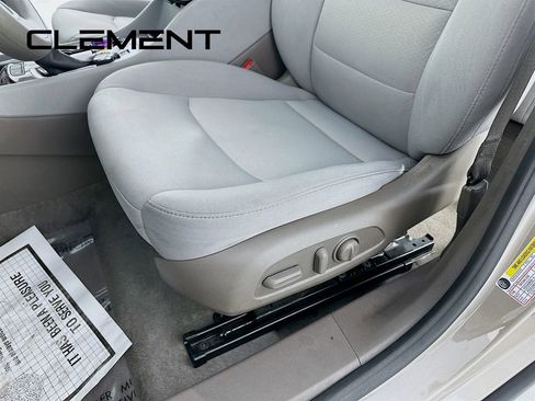 Used 2024 Chevrolet Malibu LT FWD image 28