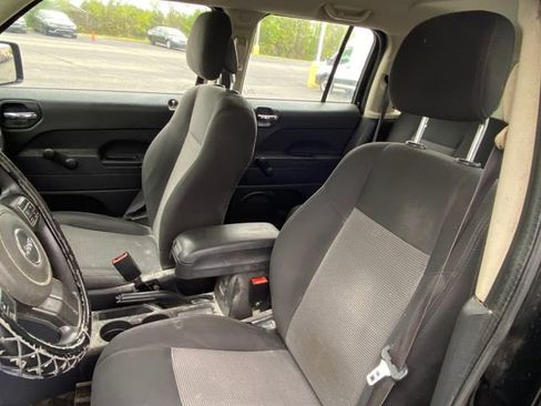 Used 2015 Jeep Patriot 4WD image 6
