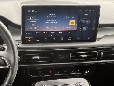 Used 2021 Lincoln Nautilus AWD w/ Equipment Group 101A image 15